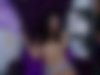 Live cam show with Salome - Fingers on crypto-cams