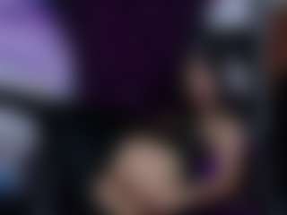 Live cam show with Salome - Shaved Pussy on Camsoda