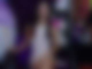 Live cam show with Salome - Squirt on Camsoda
