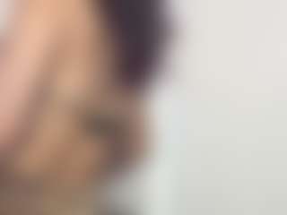 Live cam show with Salome - Big Ass on friskycurves.com