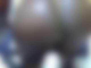 Live cam show with Shanlove - Shower on Stripli.com