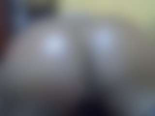 Shanlove's Live Sex Cam Show