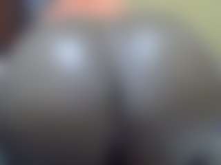Shanlove's Live Sex Cam Show