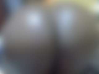 Live cam show with Shanlove - Black Toys on livesuperchat.net