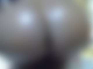 Shanlove's Live Sex Cam Show