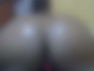 Shanlove's Live Sex Cam Show