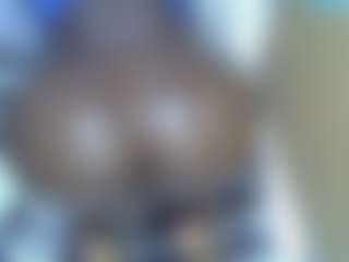 Live cam show with Shanlove - Brown Eyes on livesuperchat.net