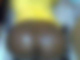Live cam show with Shanlove - Bikini on live18s.com