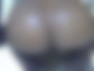 Shanlove's Live Sex Cam Show