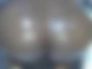 Live cam show with Shanlove - Bedroom on live18s.com