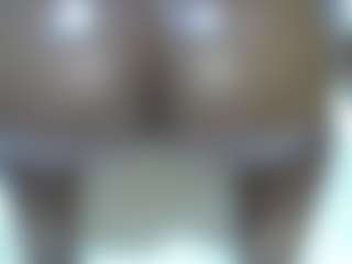 Live cam show with Shanlove - Spank Ebony on luckytryst.com