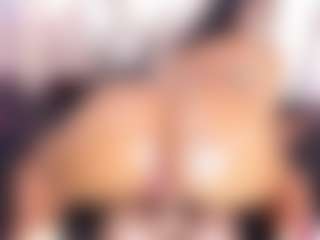 Live cam show with KiimLogan - Cowgirl on milfzrlive.com