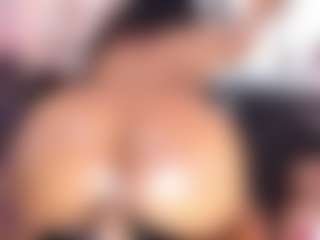 KiimLogan's Live Sex Cam Show