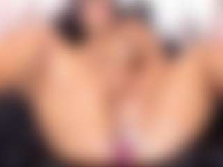 Live cam show with KiimLogan - Ebony on friskycurves.com | colombia