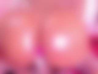 Live cam show with KiimLogan - Cum on TeamSkeetLive