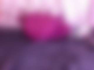 Live cam show with KiimLogan - Privateshow on Chatstar