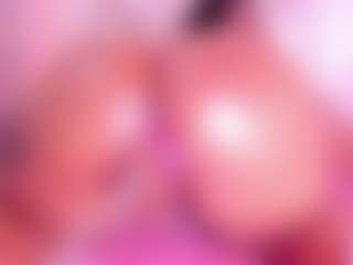 Live cam show with KiimLogan - Bedroom Big Tits on Milf Play