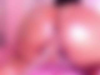 Live cam show with KiimLogan - Bedroom Black on dropp.cam