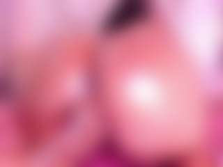 Live cam show with KiimLogan - Public on Camming Site