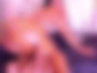 Live cam show with KiimLogan - Ebony on AdultVida.com | colombia