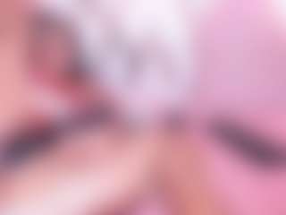 Live cam show with KiimLogan - Public Black on camwithhim.com