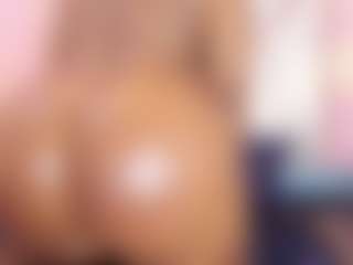 KiimLogan's Live Sex Cam Show