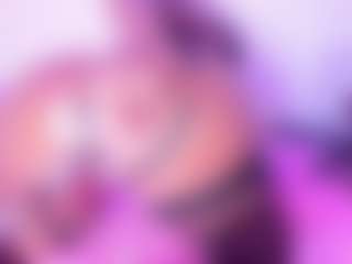 Live cam show with KiimLogan - Blowjob on hrnylive.com