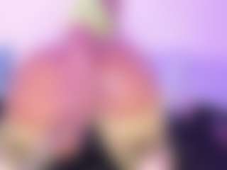 KiimLogan's Live Sex Cam Show