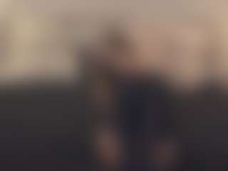 Live cam show with Cassy054 - Blonde Hair Curvy on TeamSkeetLive