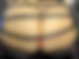 Live cam show with MartinaMadisson - MILF on fapnchat