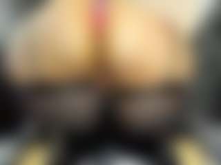 MartinaMadisson's Live Sex Cam Show