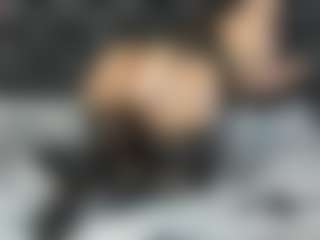 MartinaMadisson MILF webcam performer live streaming