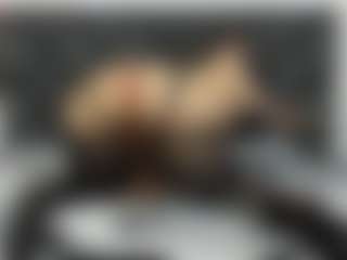 Live cam show with MartinaMadisson - Fingering MILF on CamSextacy