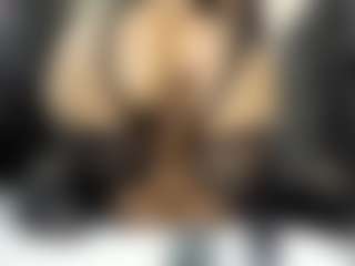 Live cam show with MartinaMadisson - Bedroom MILF on crypto-cams