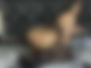 MartinaMadisson MILF webcam performer live streaming