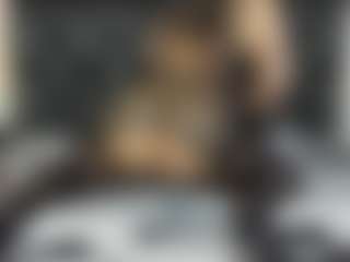 Live cam show with MartinaMadisson - Solo on Camsoda