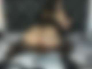 Live cam show with MartinaMadisson - White on Camming Site | colombia