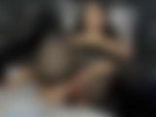 Live cam show with MartinaMadisson - Natural on AdultVida.com