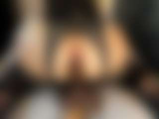 Live cam show with MartinaMadisson - HD MILF on Gym Cam Girls