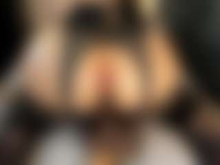 Live cam show with MartinaMadisson - Big Ass MILF on Milfs Live