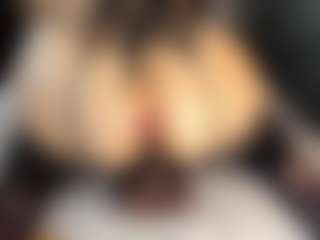 MartinaMadisson's Live Sex Cam Show