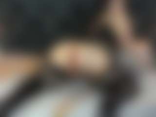Live cam show with MartinaMadisson - Tease MILF on SpankPalCams