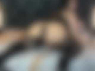 MartinaMadisson MILF webcam performer live streaming