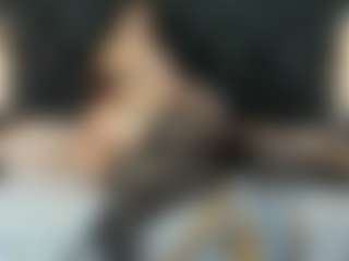 Live cam show with MartinaMadisson - Fingering MILF on Cam Slut