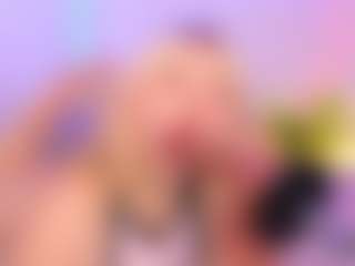 Live cam show with Mayaster - Fingers on Camsoda