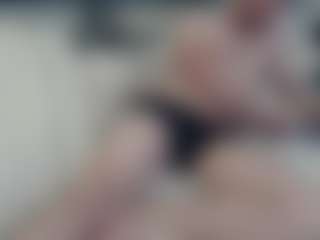 tomtech2323's Live Sex Cam Show