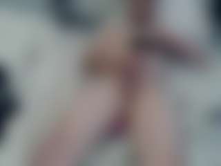 tomtech2323's Live Sex Cam Show