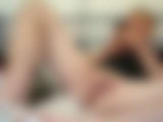 tomtech2323's Live Sex Cam Show