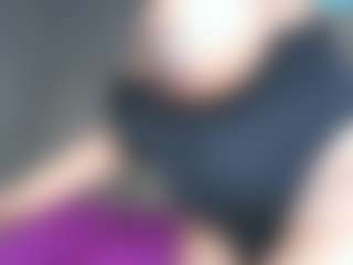 Live cam show with Bustygoddess32 - Fetish on chickslive.net