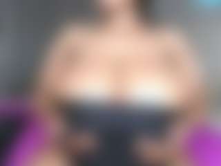 Live cam show with Bustygoddess32 - Ebony on SquirtSoMuch | south africa